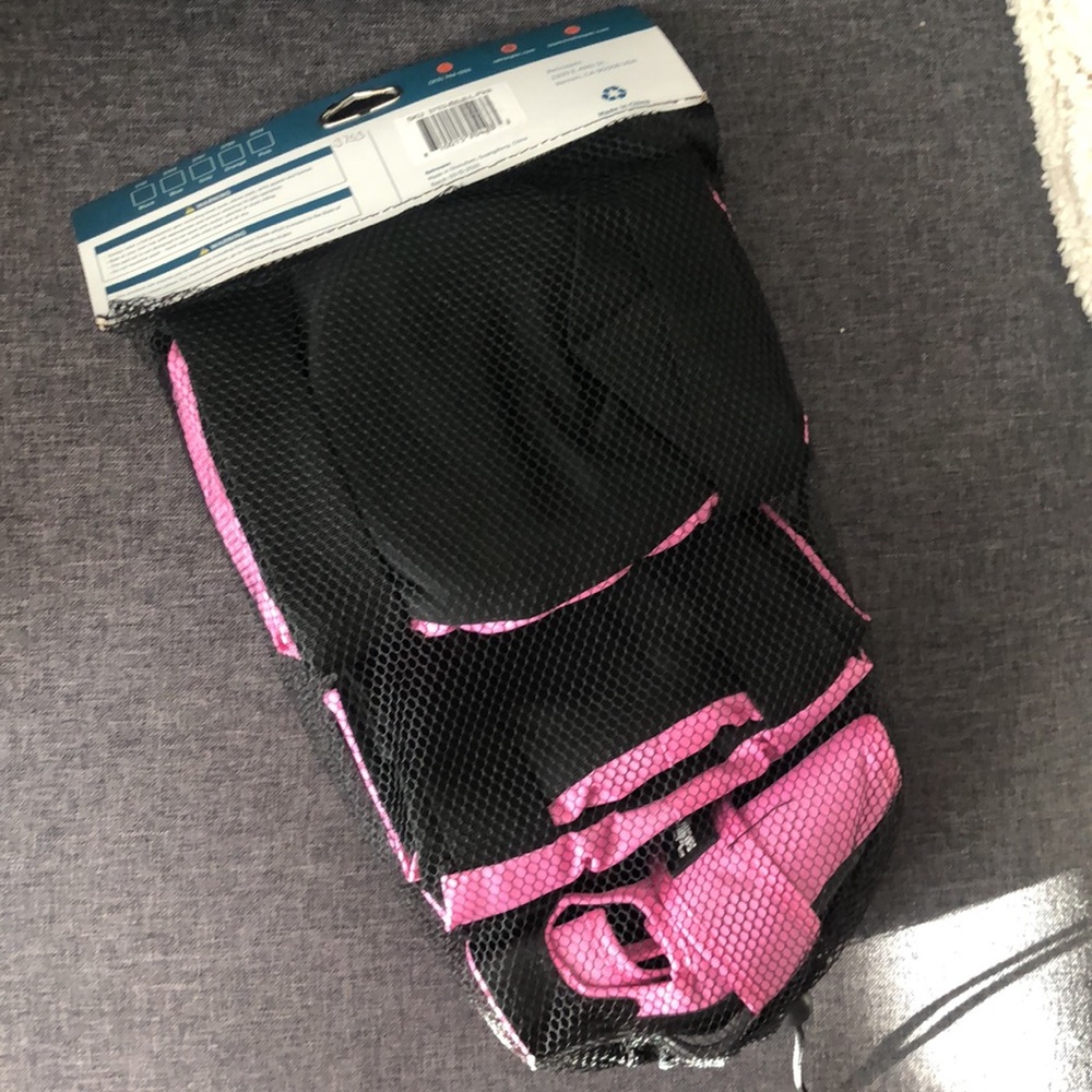 Multi Sport Pad Set - Picture 2 of 2